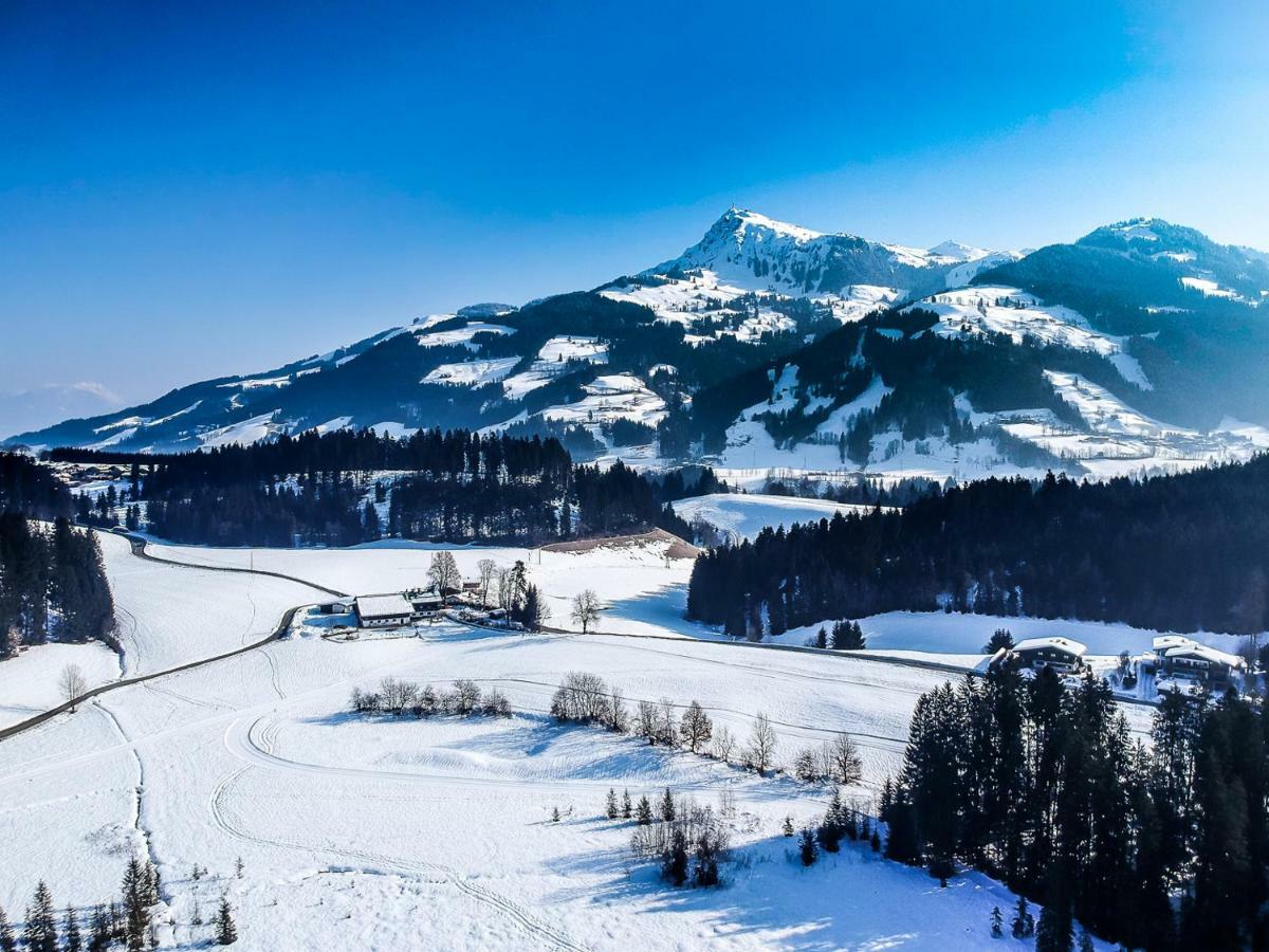 Hof Oberhaus Villa Kitzbuhel Bagian luar foto